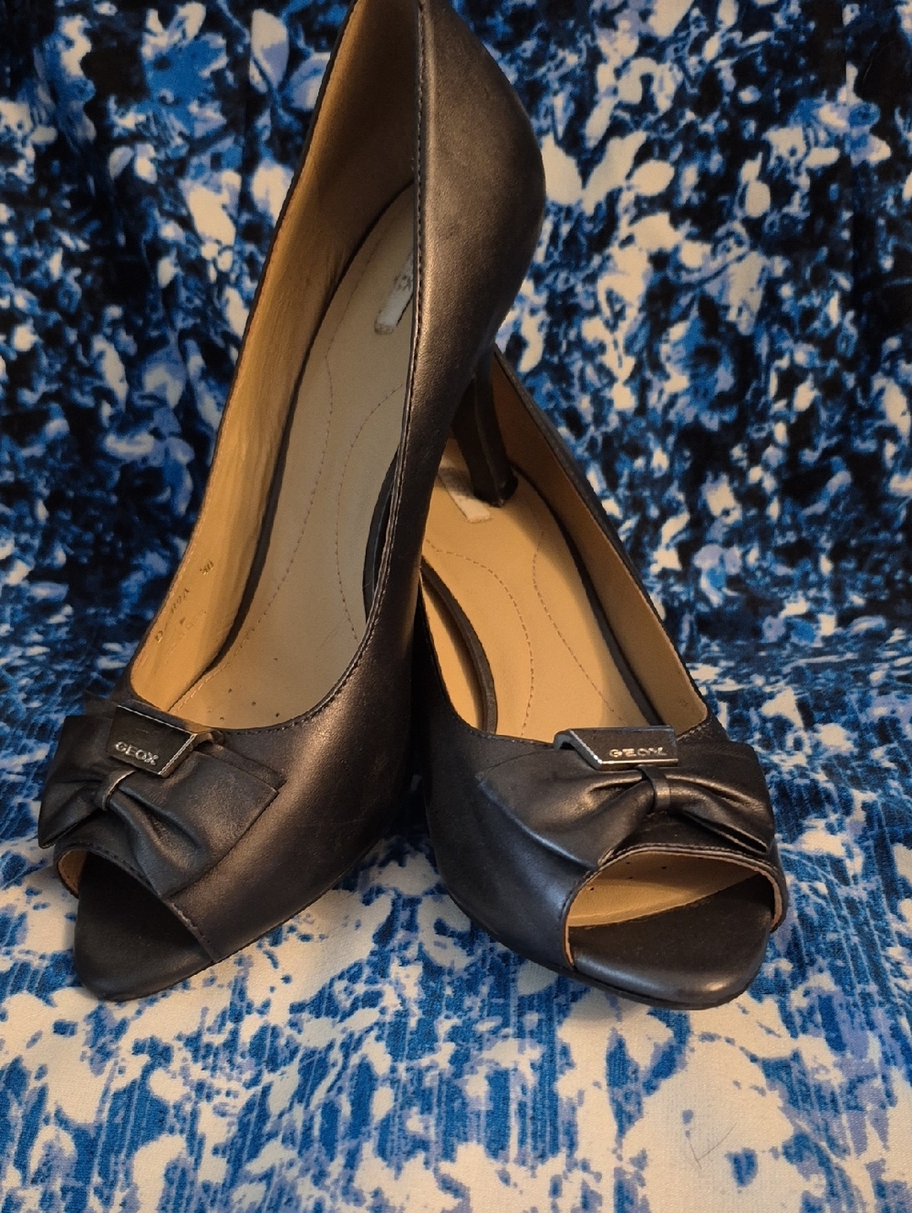 Geox Black Peep-Toe Bow Heels